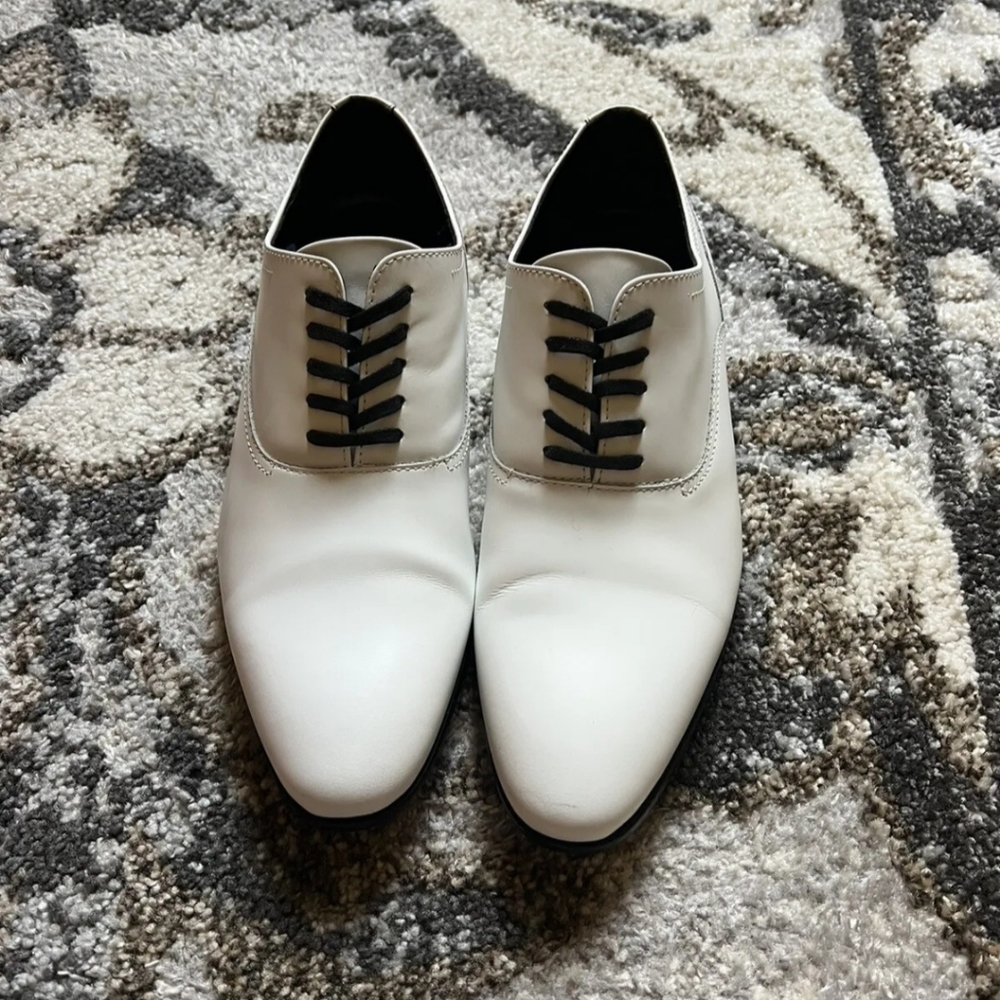 Aldo White & Black Shoes size 7.5